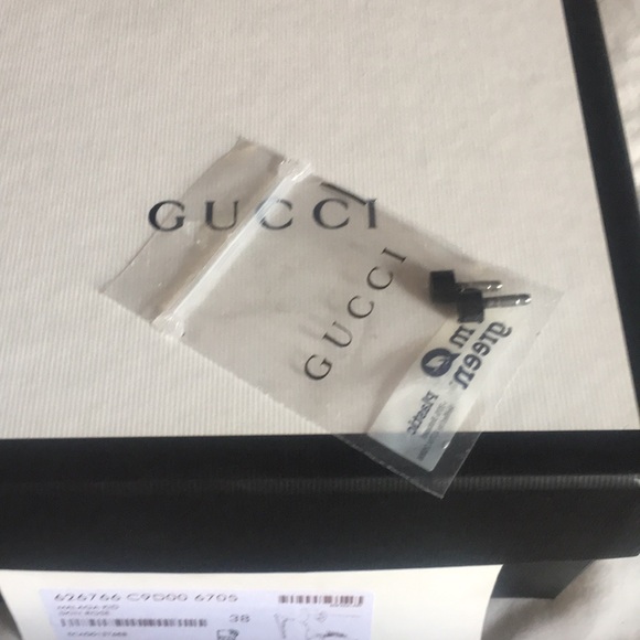 Woman’s Gucci Malaga Kid Skin Rose square Toe Heels in size 38. Never worn . - Picture 6 of 6